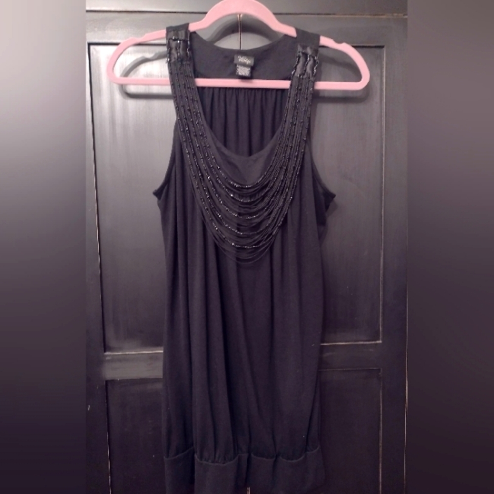 Sleeveless black top